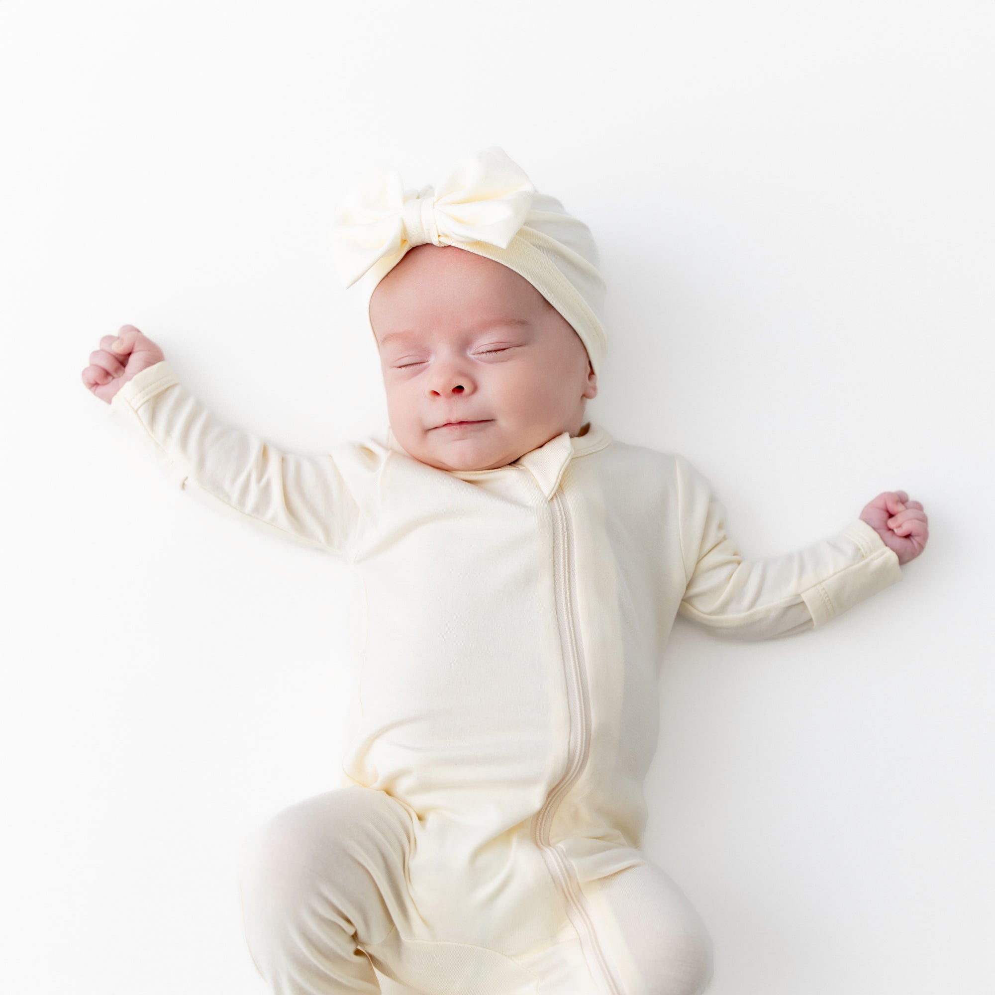 Chamomile_Bow_Turban_Hat_Zippered_Footie_02