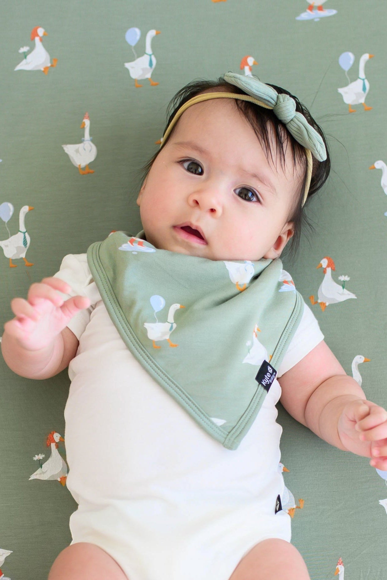 Silly_Goose_Bib_and_Crib_Sheet-01