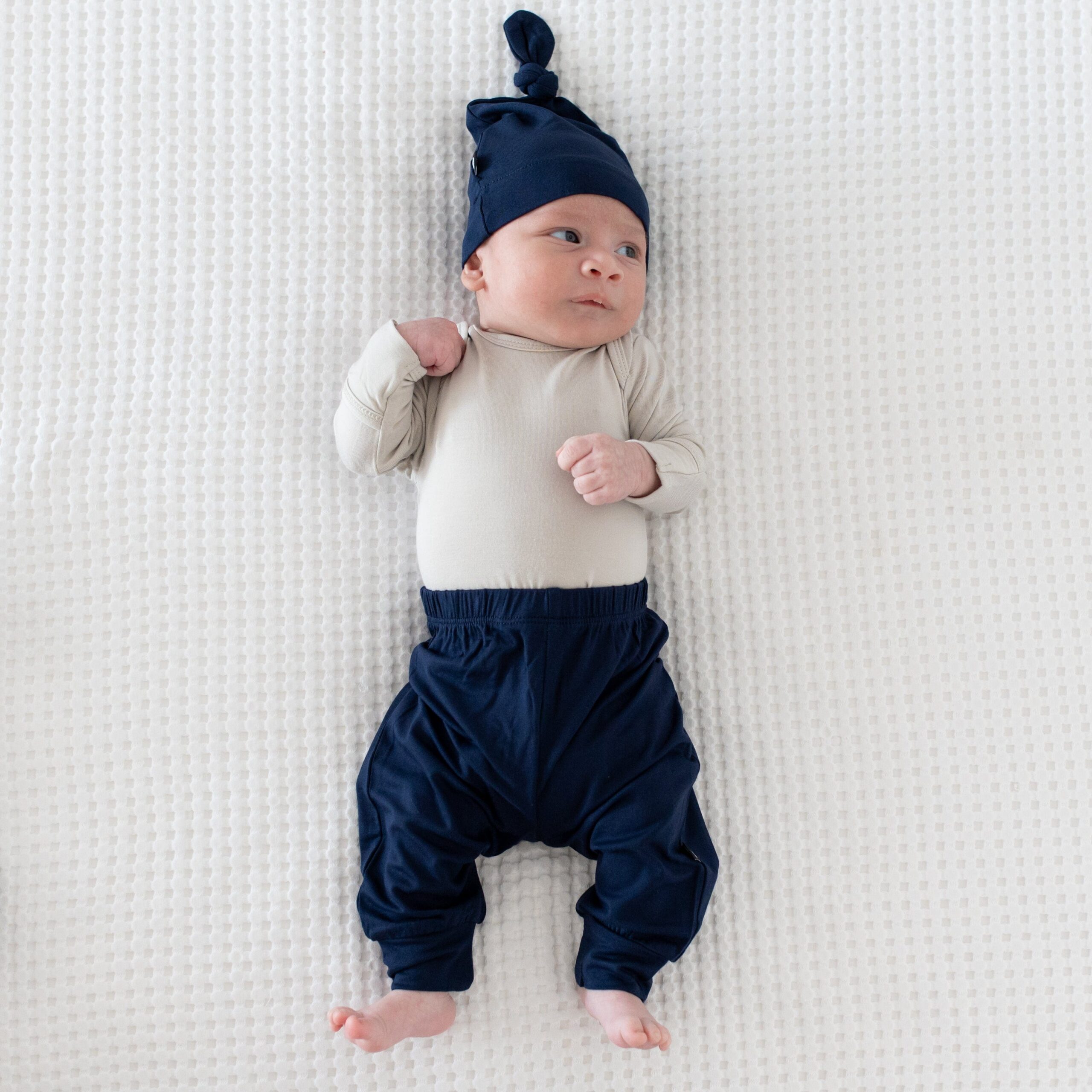 kyte-baby-knotted-caps-knotted-cap-in-navy-32582504972399